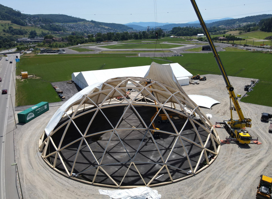 ESAF Dome Montage Dachhaut 01