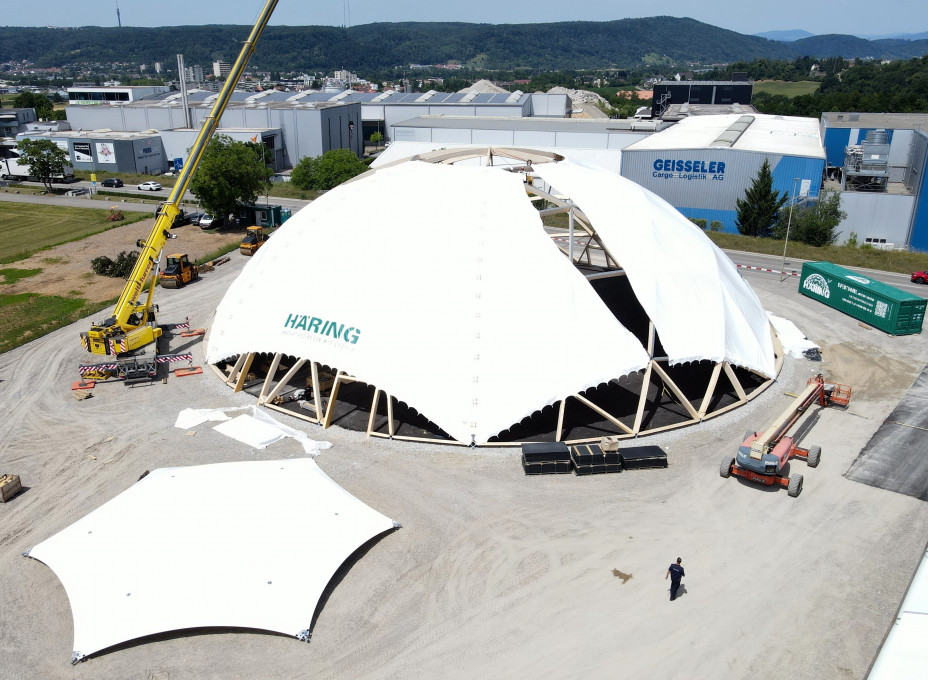 ESAF Dome Montage Dachhaut 03